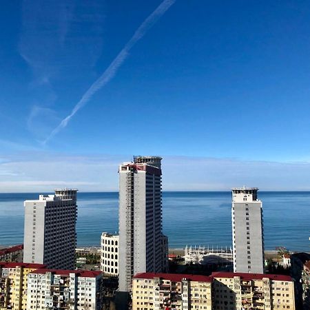 Cozy Bright Apartment With Amazing Sea View Батуми Экстерьер фото