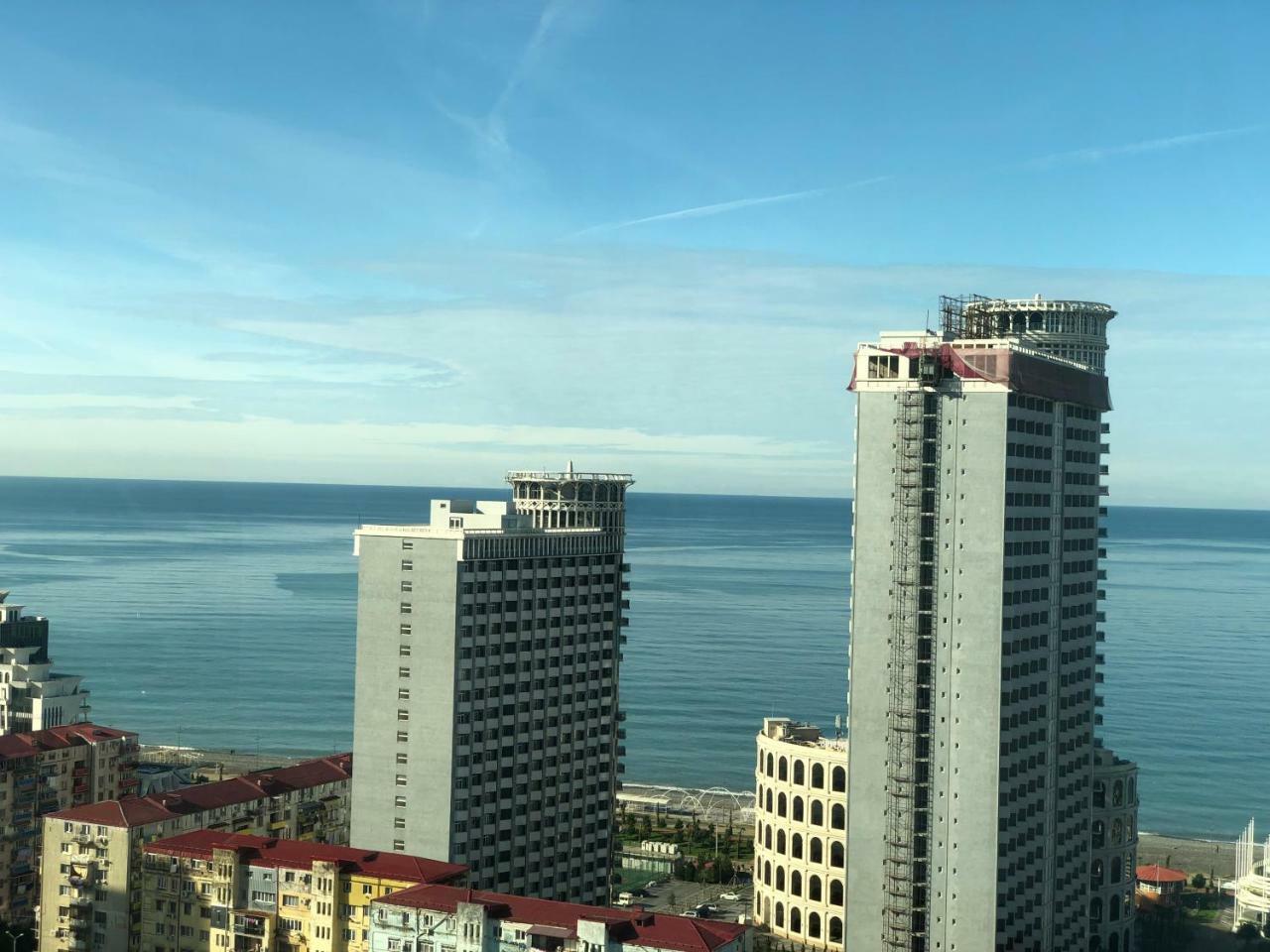 Cozy Bright Apartment With Amazing Sea View Батуми Экстерьер фото